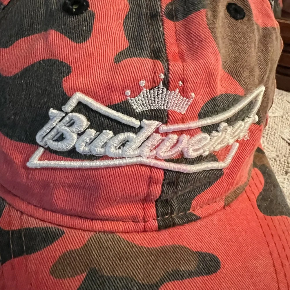 CHASE AUTHENTICS Budweiser Dale Earnhardt Jr #8 NASCAR Camo Adjustable‎ Hat Red